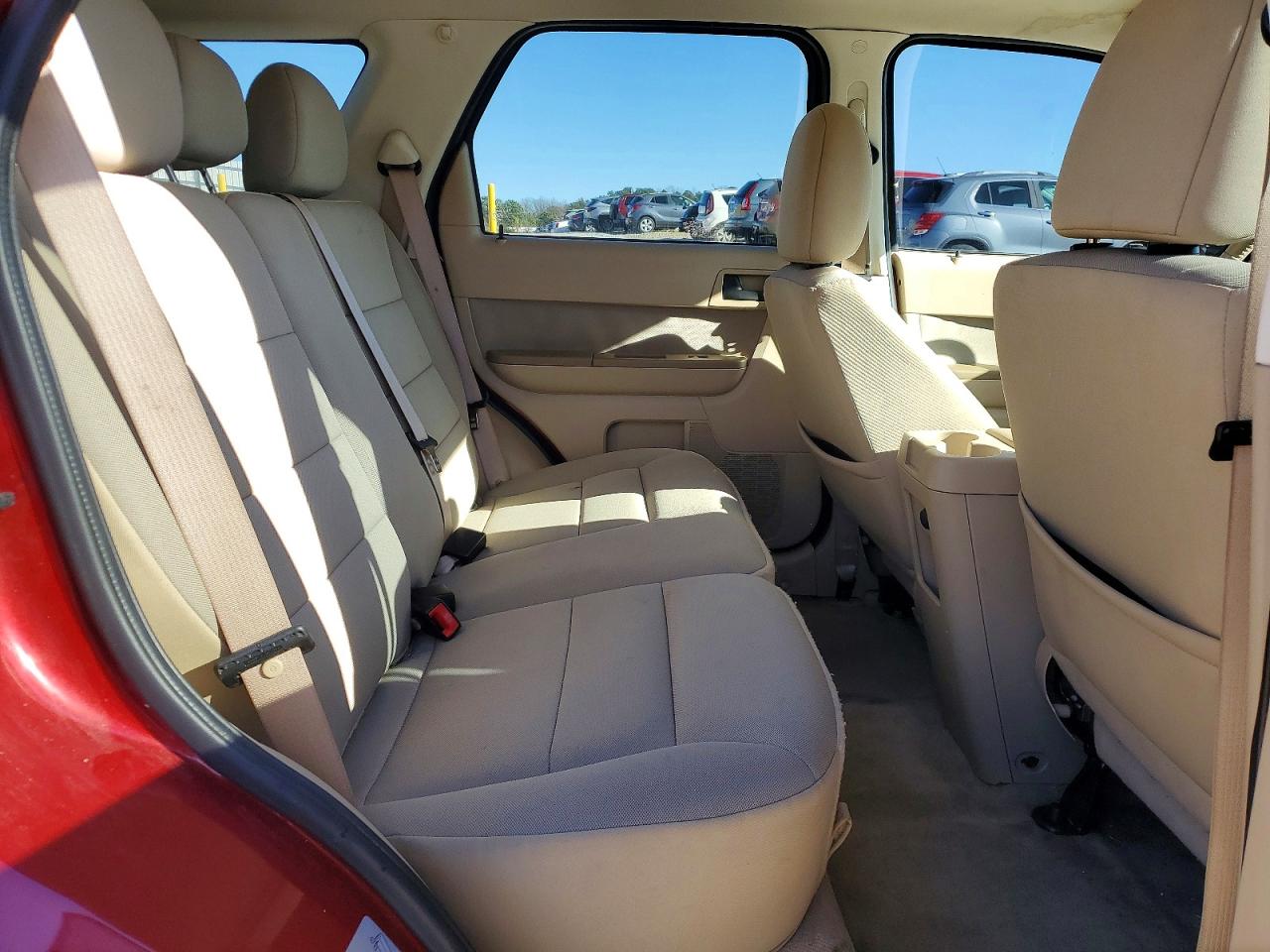 2011 FORD ESCAPE XLT photo 11