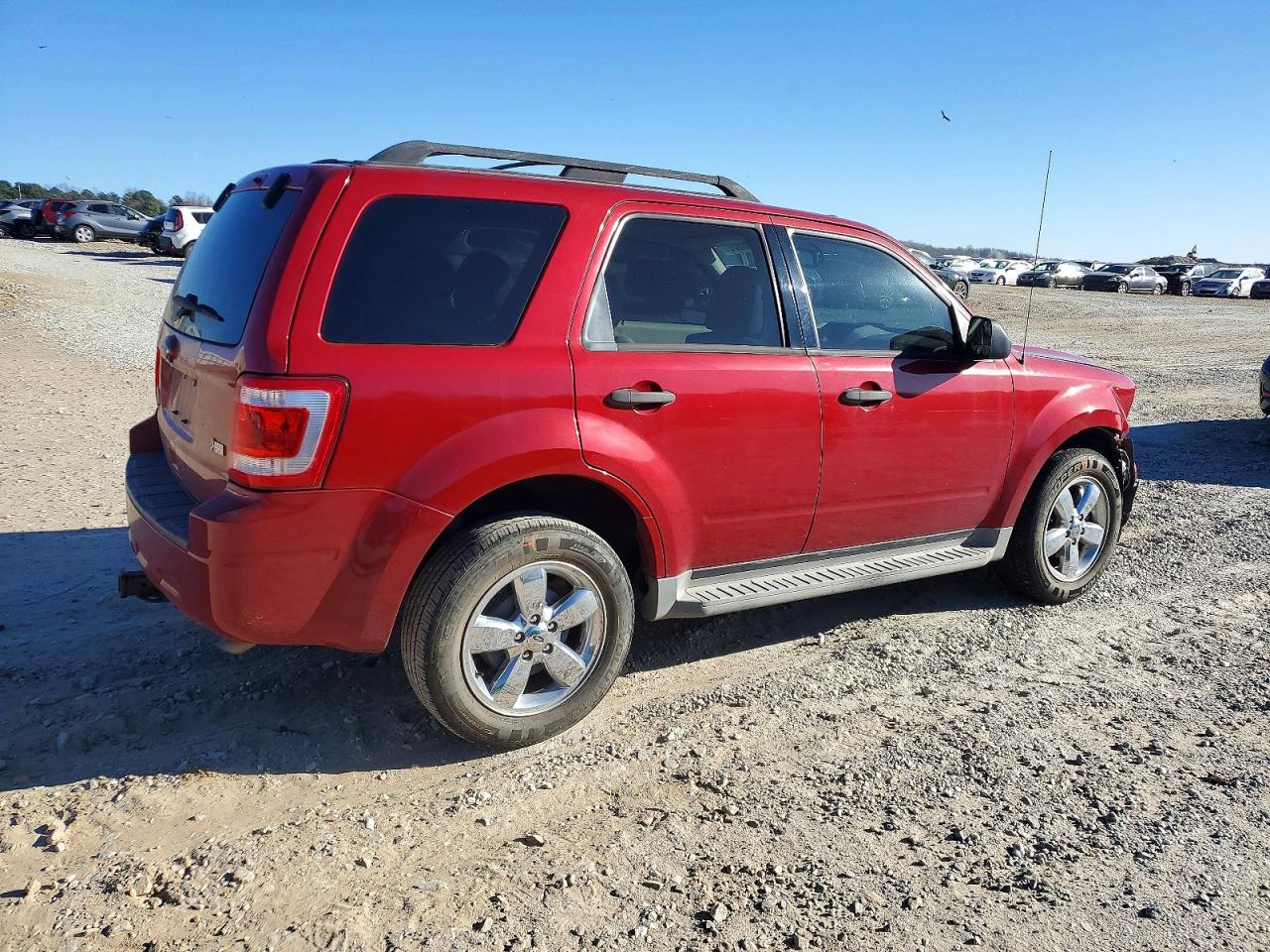 2011 FORD ESCAPE XLT photo 3