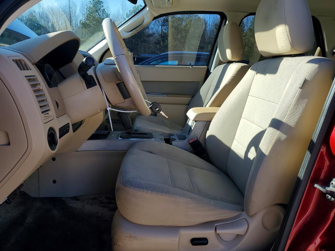 2011 FORD ESCAPE XLT photo 7