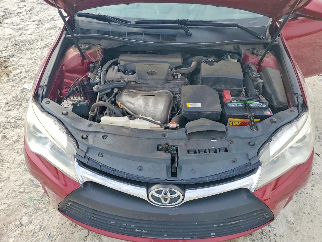 2016 TOYOTA CAMRY LE photo 11