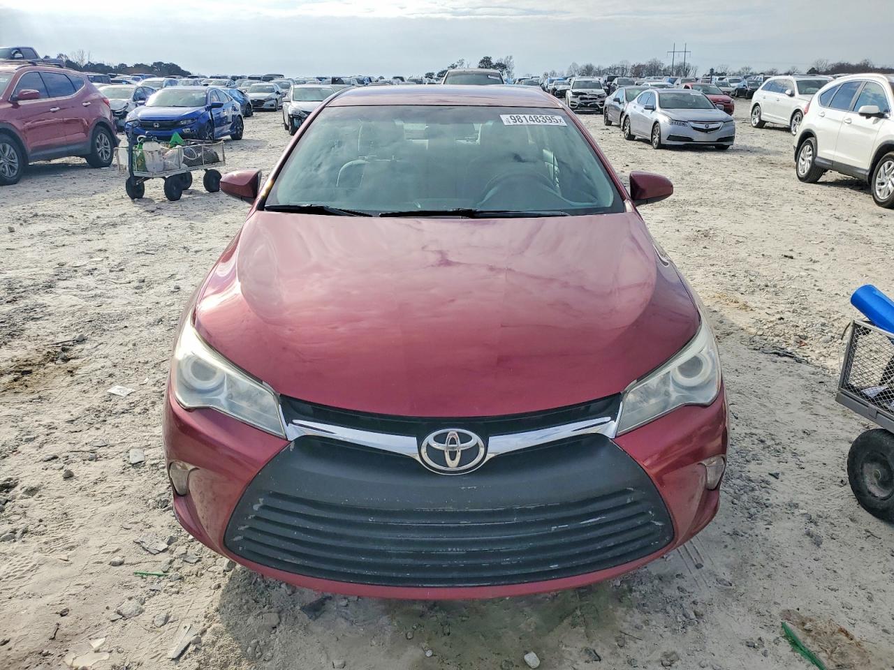 2016 TOYOTA CAMRY LE photo 5