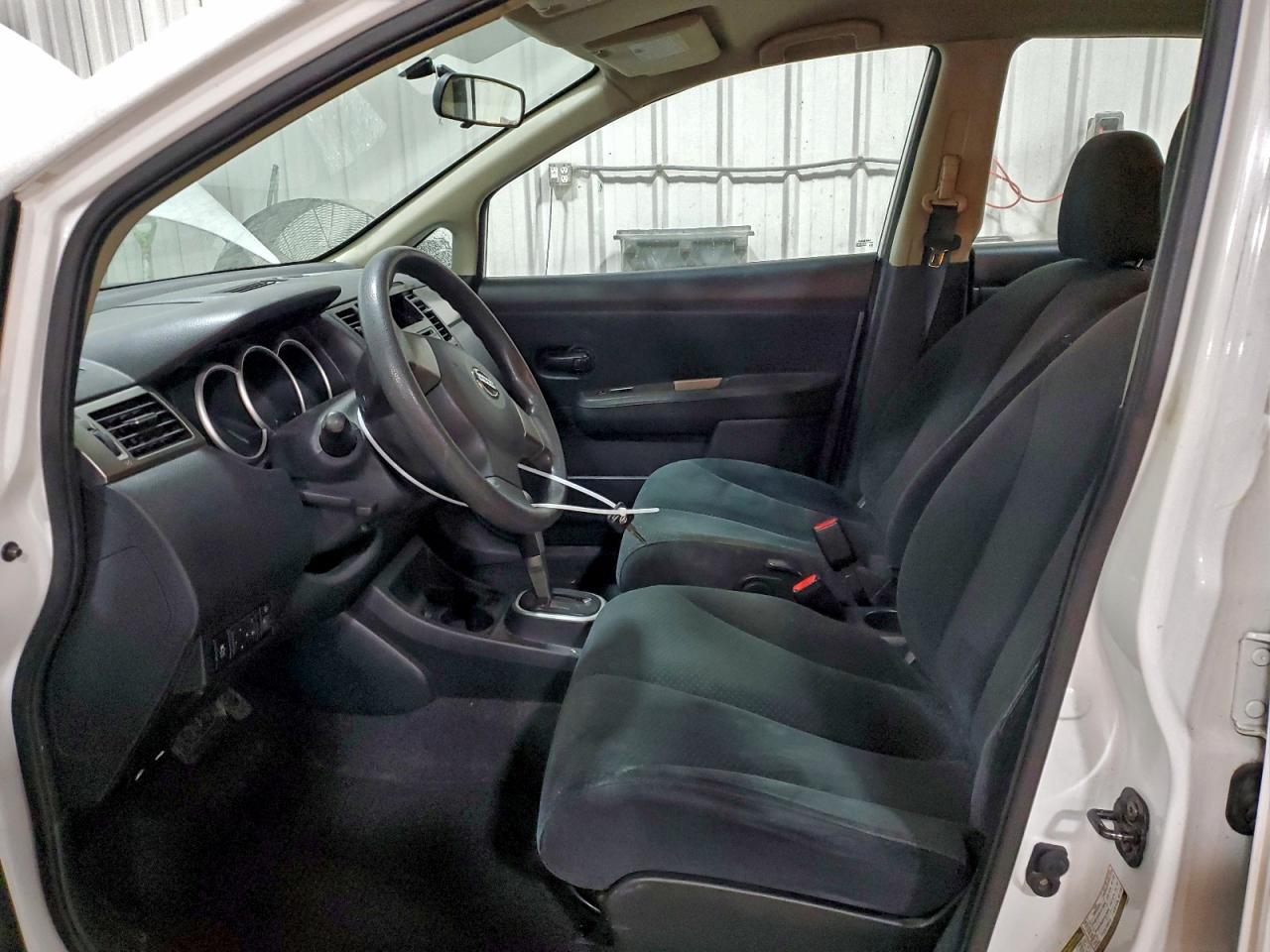 2012 NISSAN VERSA 1.8 S photo 7