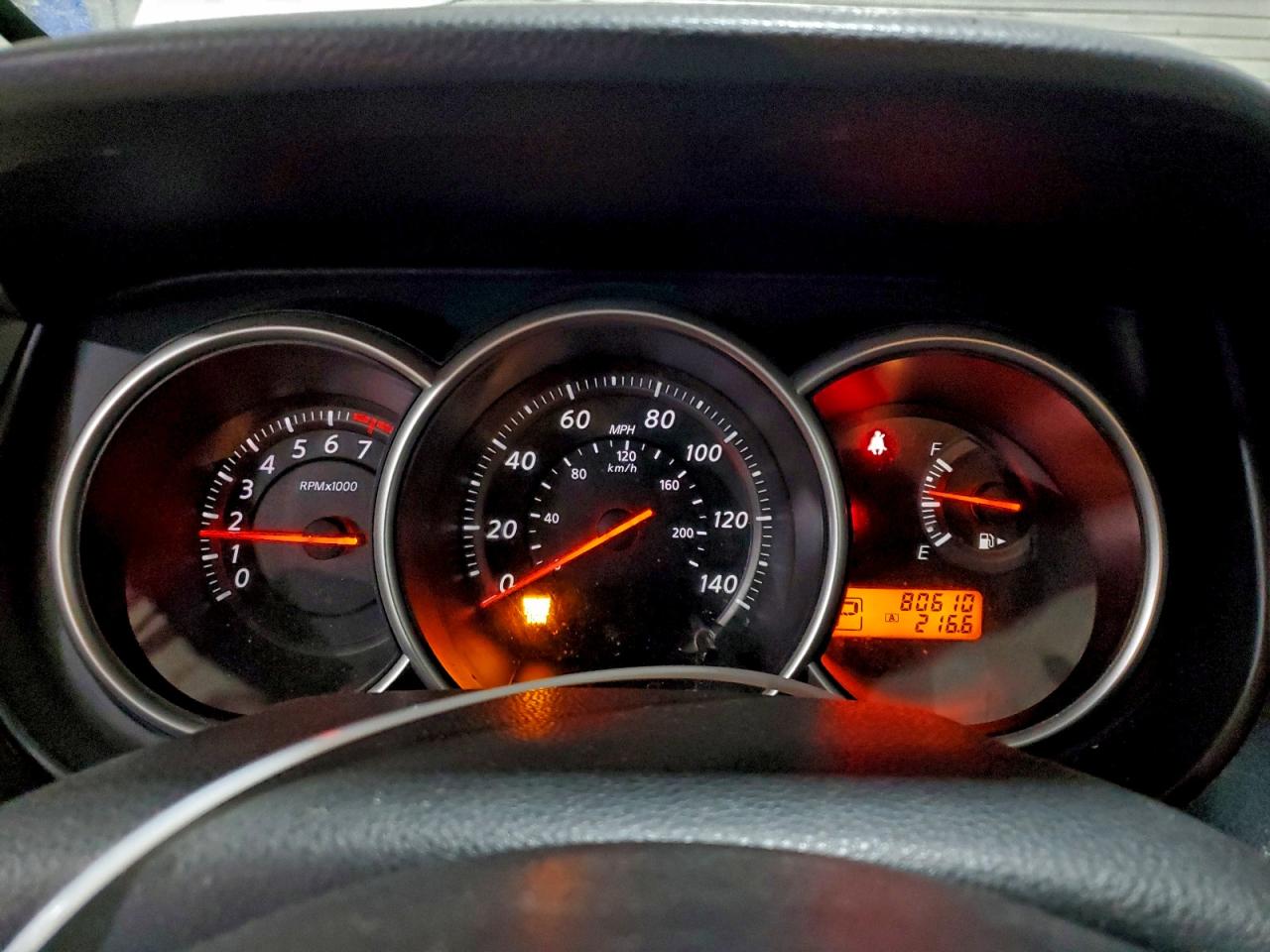 2012 NISSAN VERSA 1.8 S photo 9