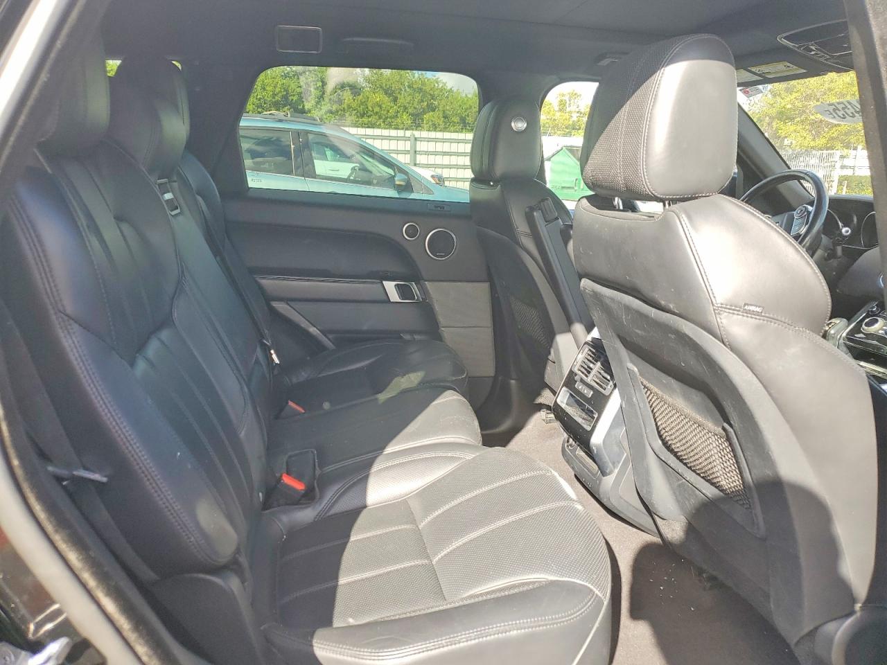 2016 LAND ROVER RANGE ROVER SPORT HSE photo 11