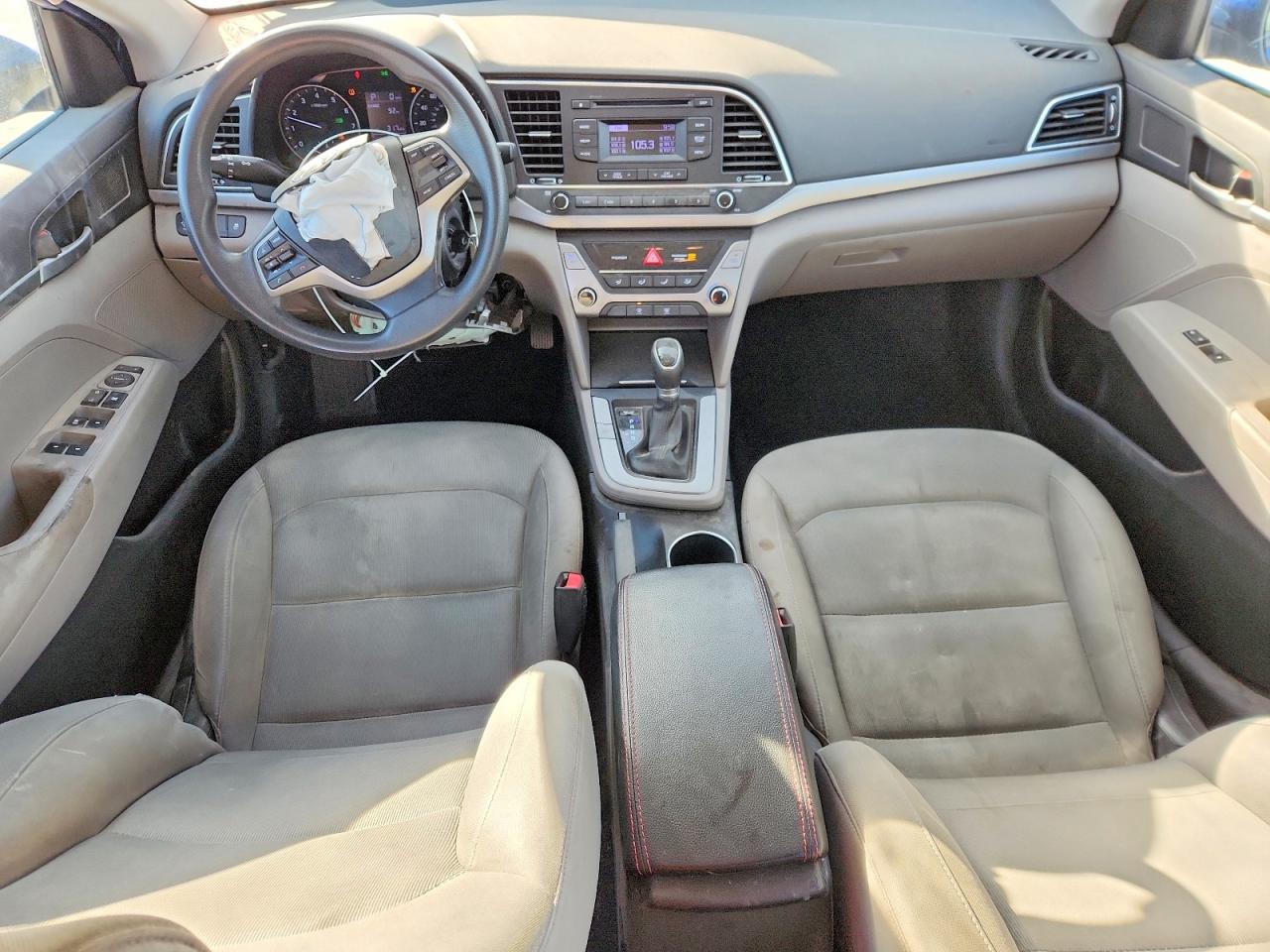 2017 HYUNDAI ELANTRA SE photo 22