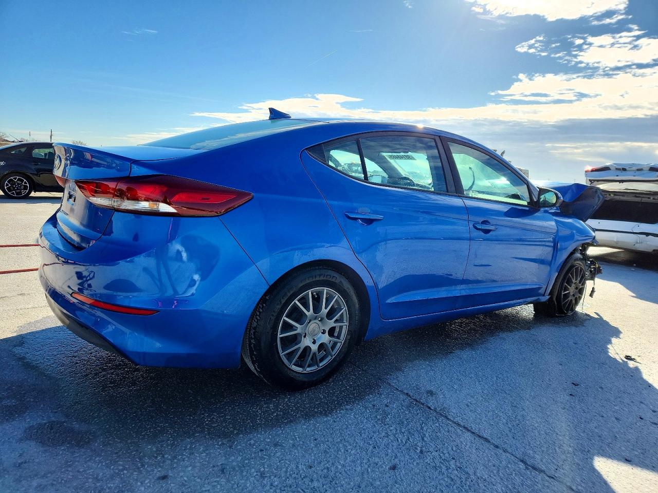 2017 HYUNDAI ELANTRA SE photo 7