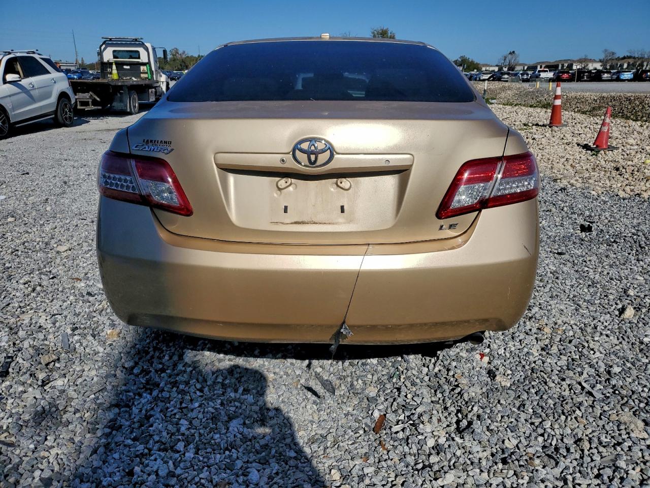 2011 TOYOTA CAMRY BASE photo 6