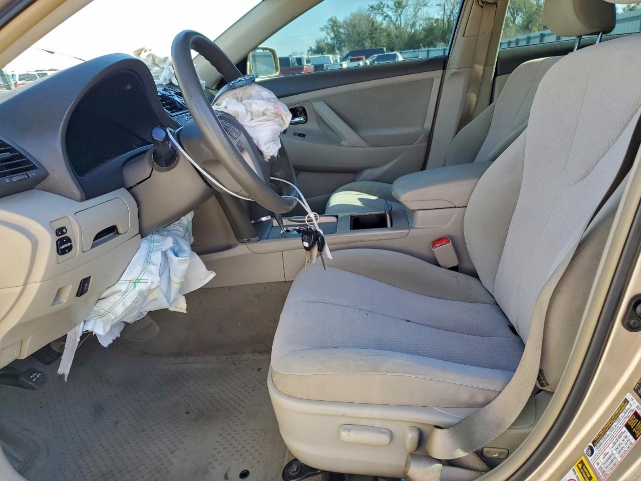 2011 TOYOTA CAMRY BASE photo 7