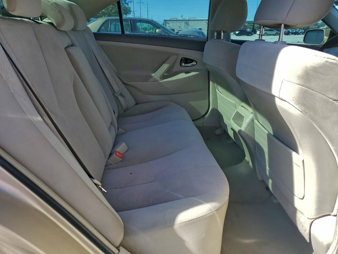 2011 TOYOTA CAMRY BASE photo 10
