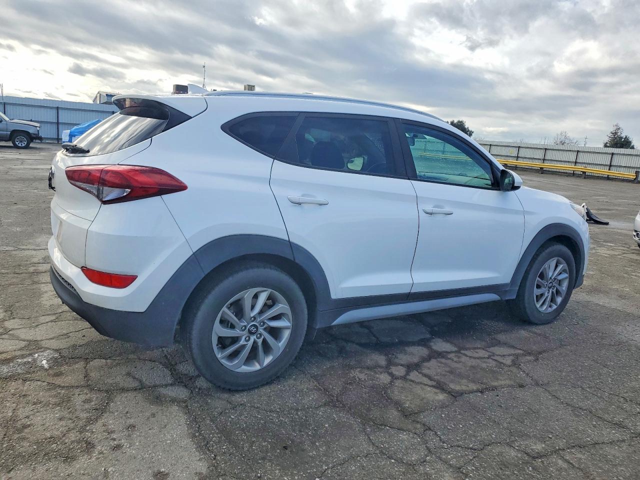 2018 HYUNDAI TUCSON SEL photo 7