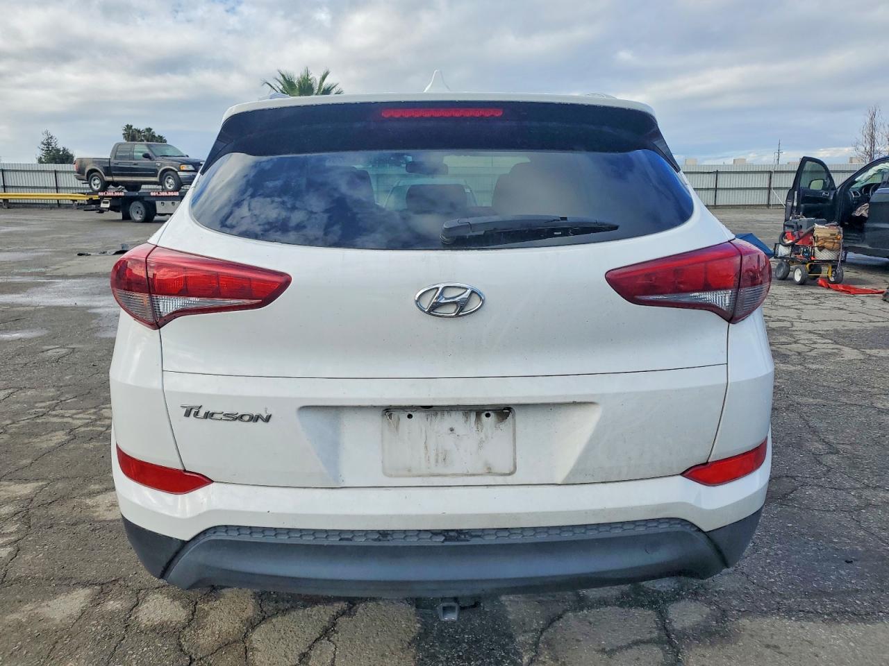 2018 HYUNDAI TUCSON SEL photo 16