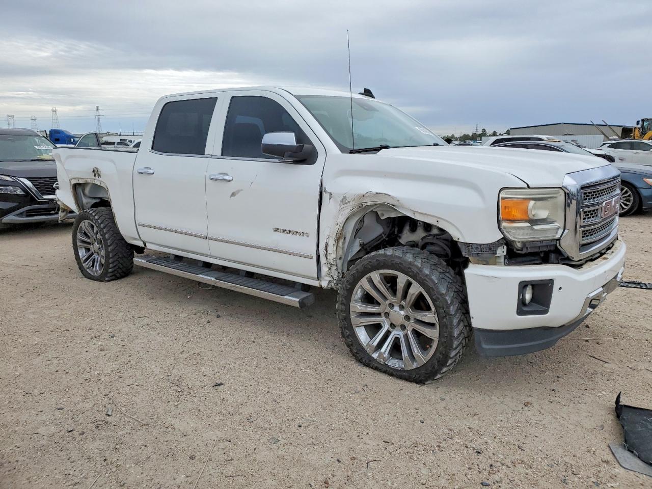2015 GMC SIERRA C1500 SLT photo 4