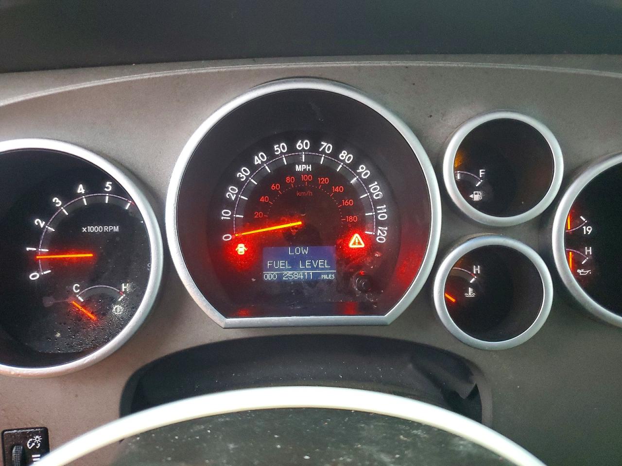 2010 TOYOTA SEQUOIA LIMITED photo 9