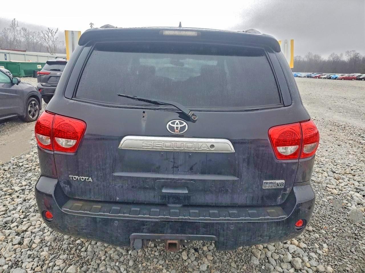 2010 TOYOTA SEQUOIA LIMITED photo 6