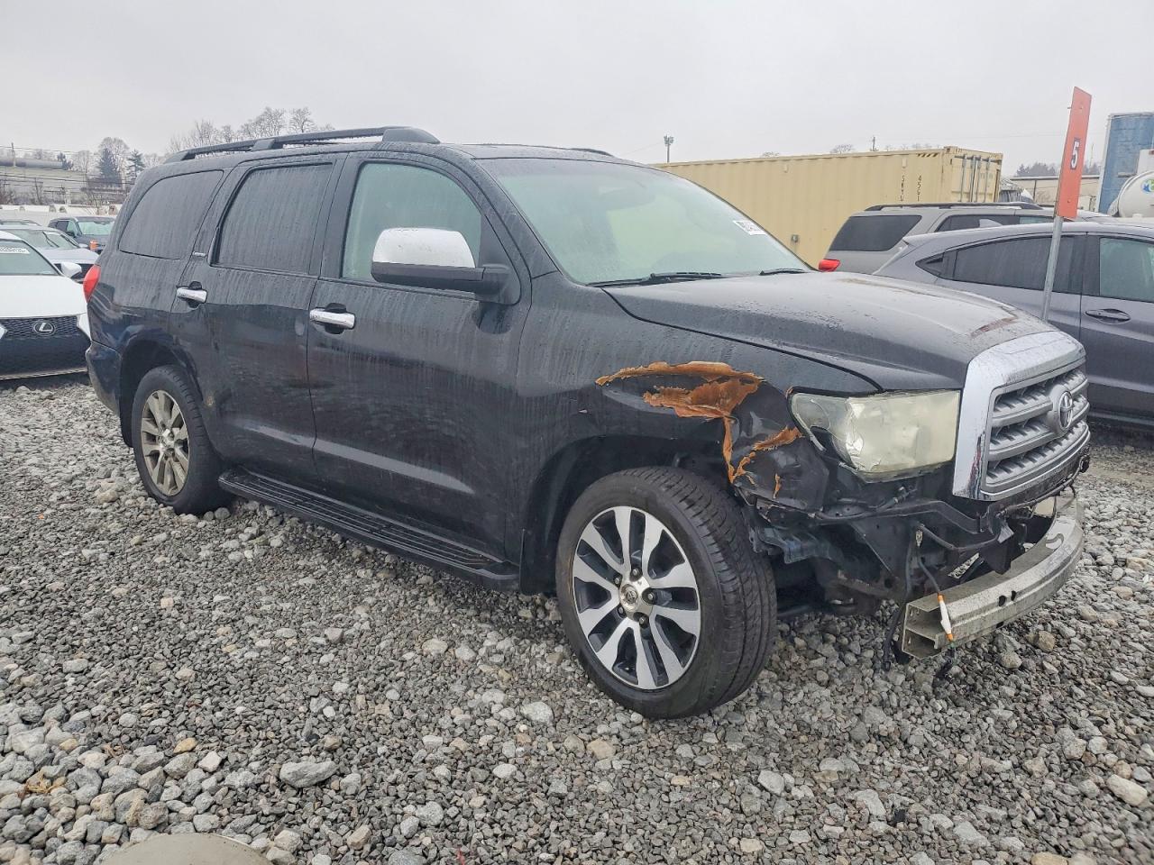 2010 TOYOTA SEQUOIA LIMITED photo 4