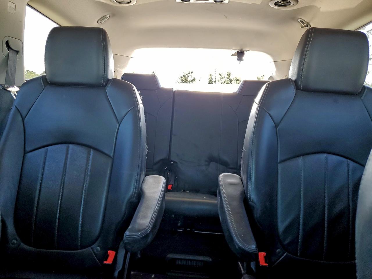 2016 BUICK ENCLAVE photo 10