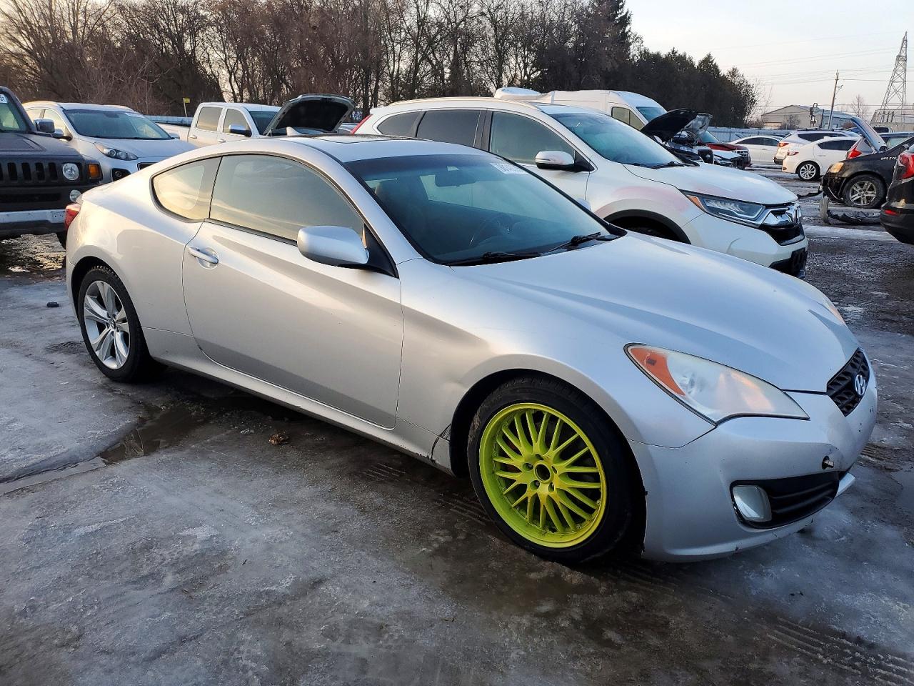 2010 HYUNDAI GENESIS COUPE 2.0T photo 4