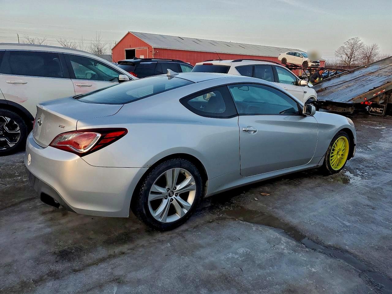 2010 HYUNDAI GENESIS COUPE 2.0T photo 3