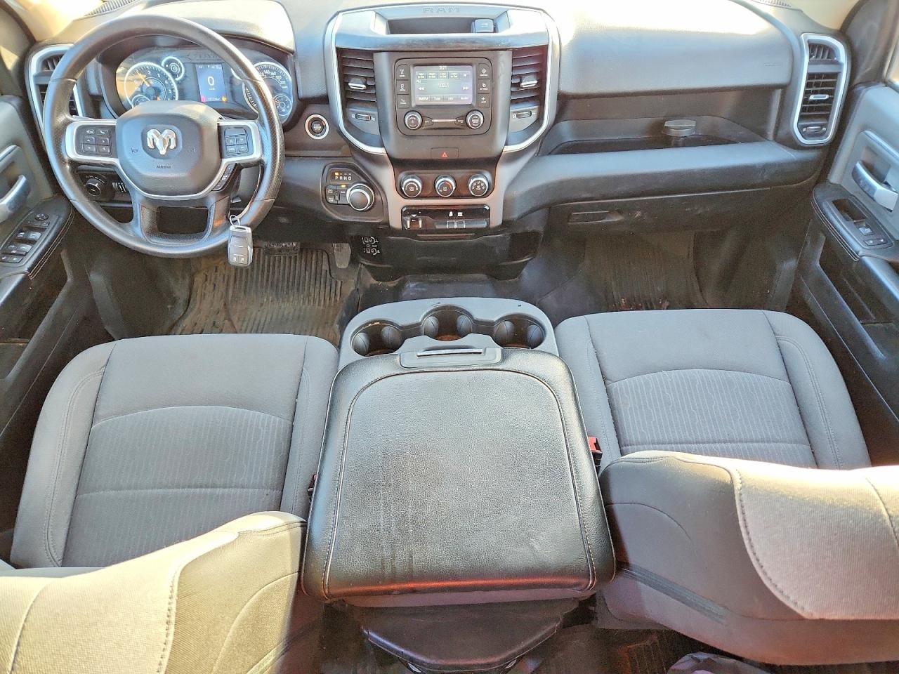 2019 RAM 3500 BIG HORN photo 8
