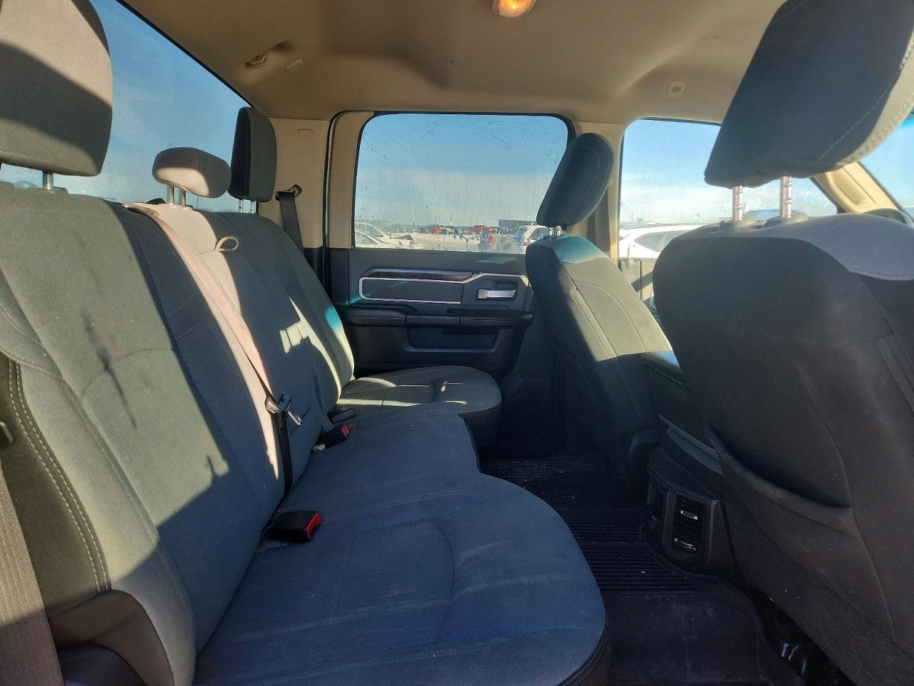 2019 RAM 3500 BIG HORN photo 10