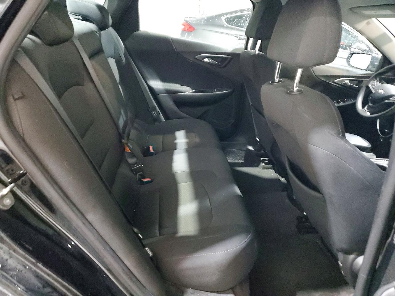 2017 CHEVROLET MALIBU LS photo 10