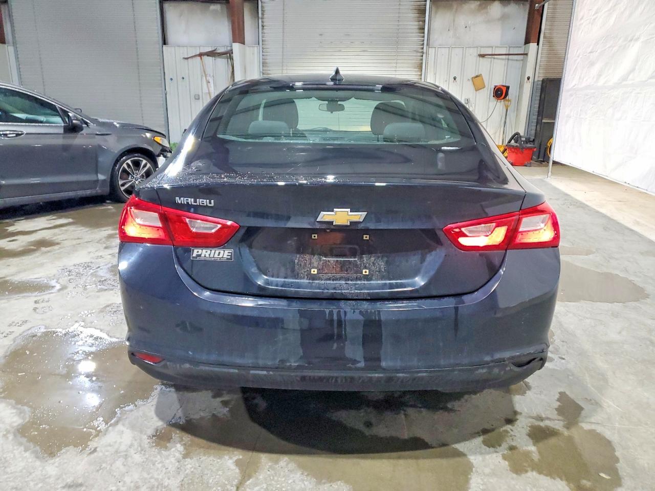 2017 CHEVROLET MALIBU LS photo 6