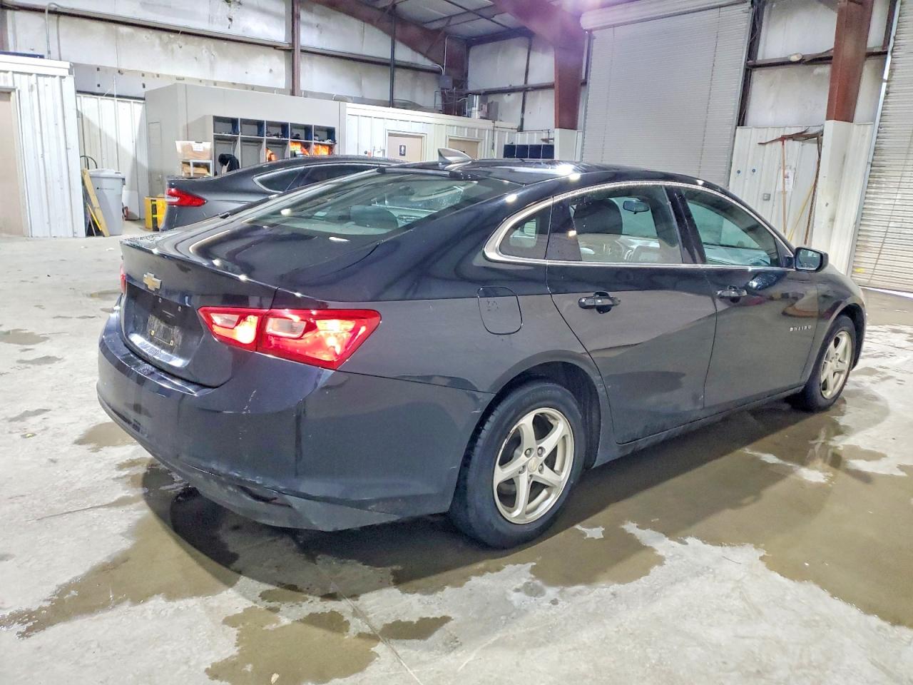 2017 CHEVROLET MALIBU LS photo 3