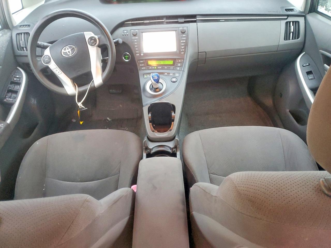2010 TOYOTA PRIUS photo 8
