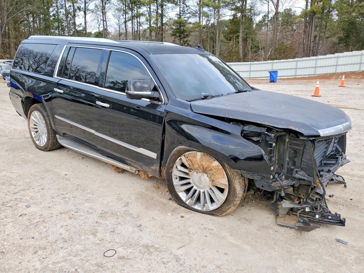 2015 CADILLAC ESCALADE ESV PLATINUM photo 4