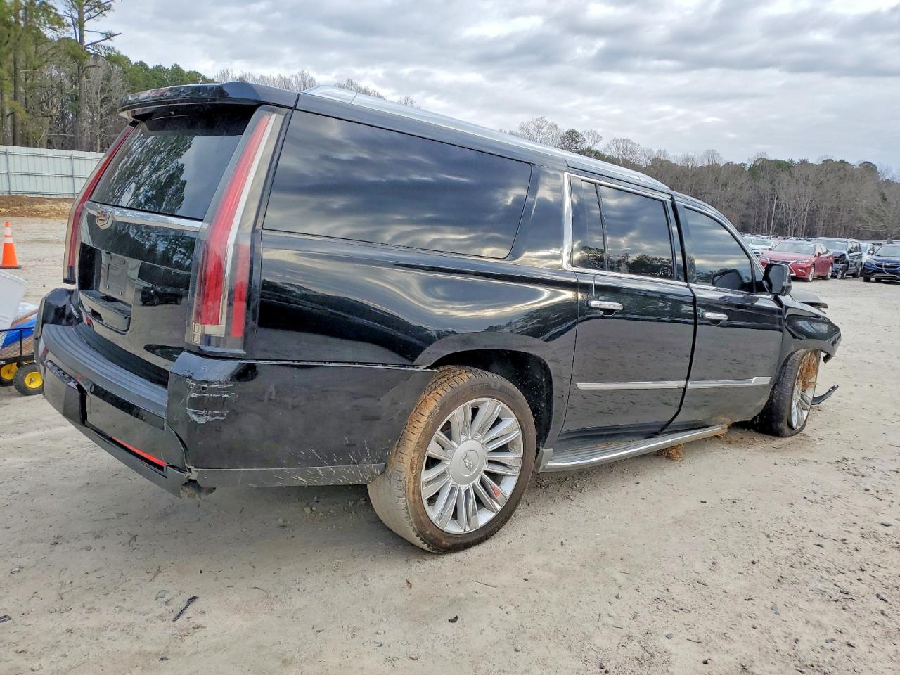 2015 CADILLAC ESCALADE ESV PLATINUM photo 3