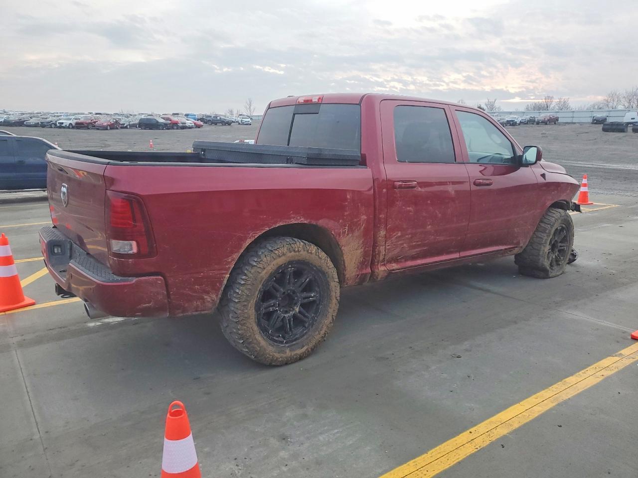 2015 RAM 1500 SPORT photo 3
