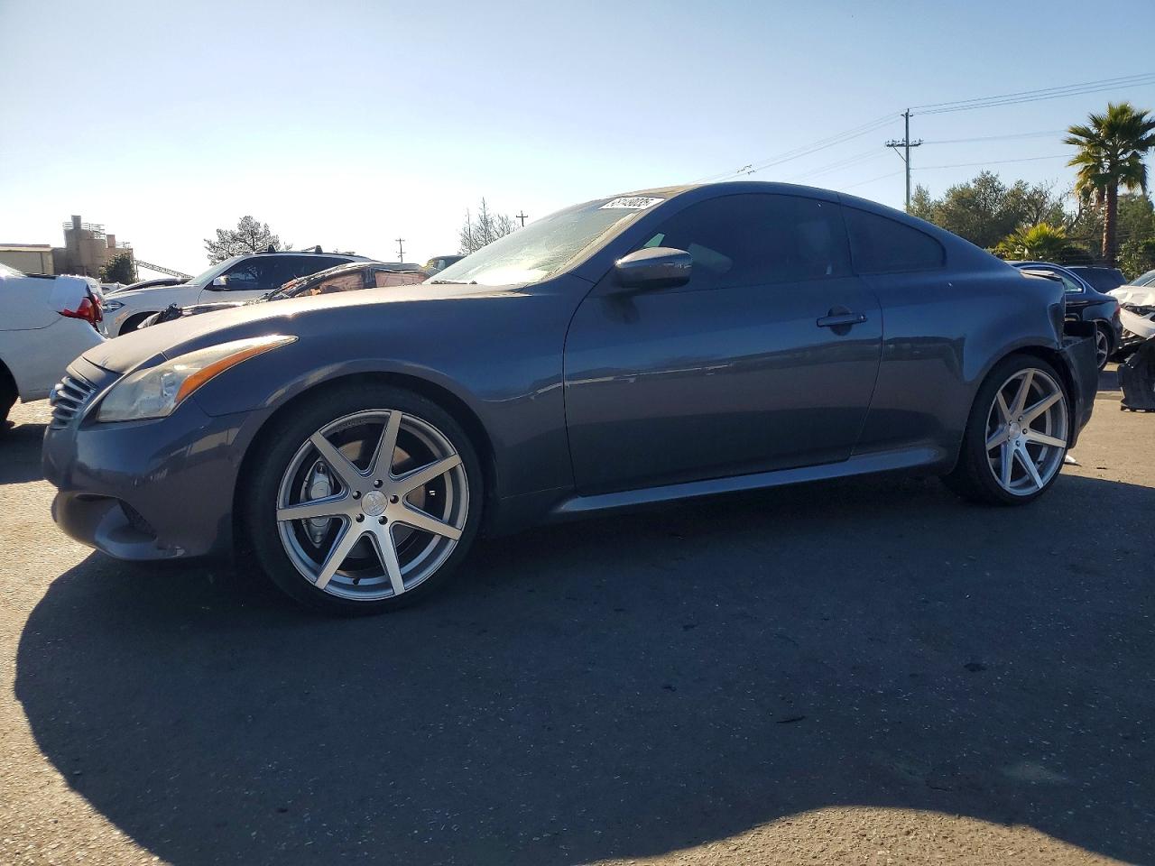 2009 INFINITI G37