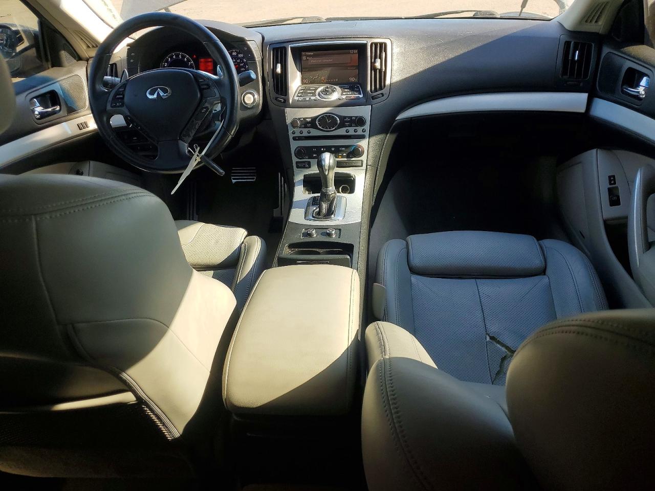 2009 INFINITI G37 BASE photo 8