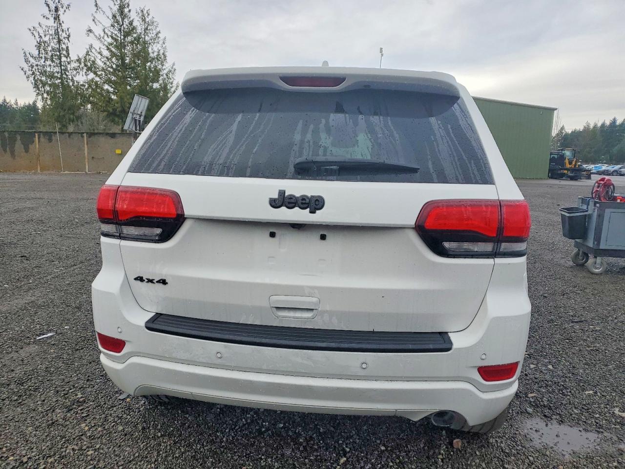 2022 JEEP GRAND CHEROKEE LAREDO E photo 6