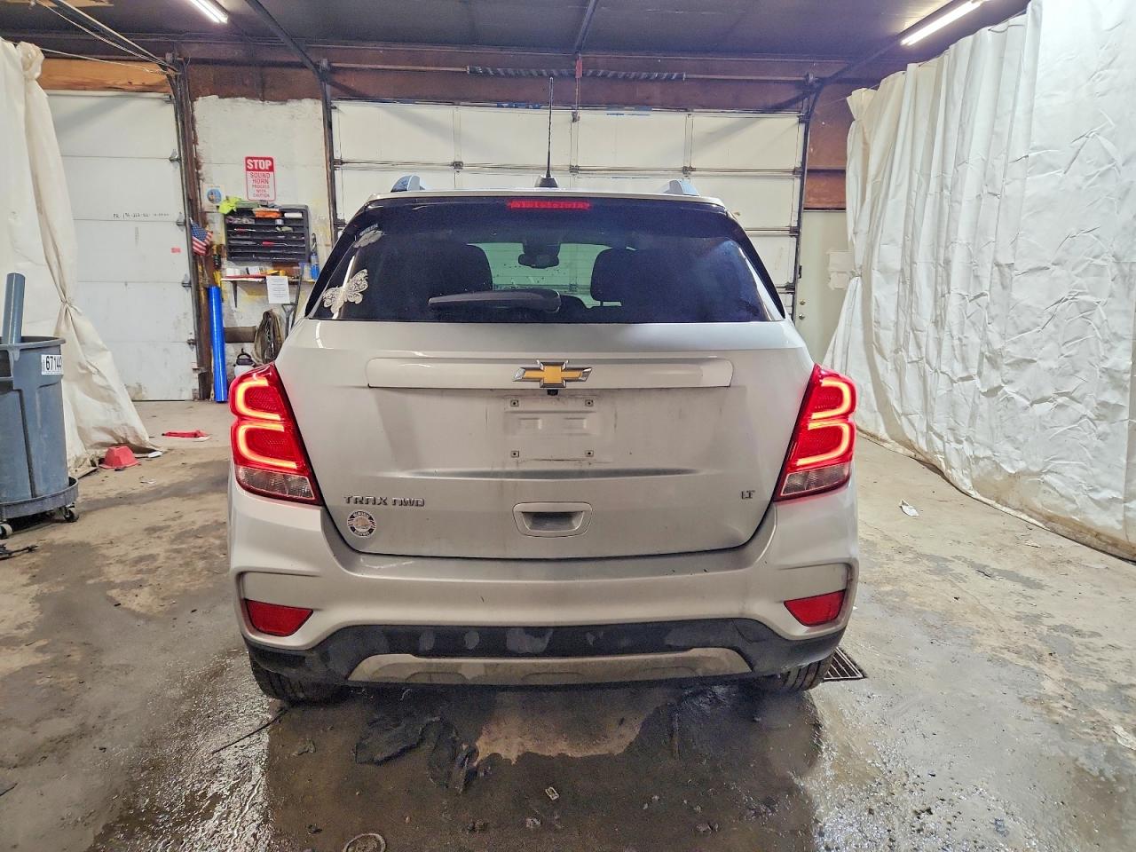 2017 CHEVROLET TRAX 1LT photo 6