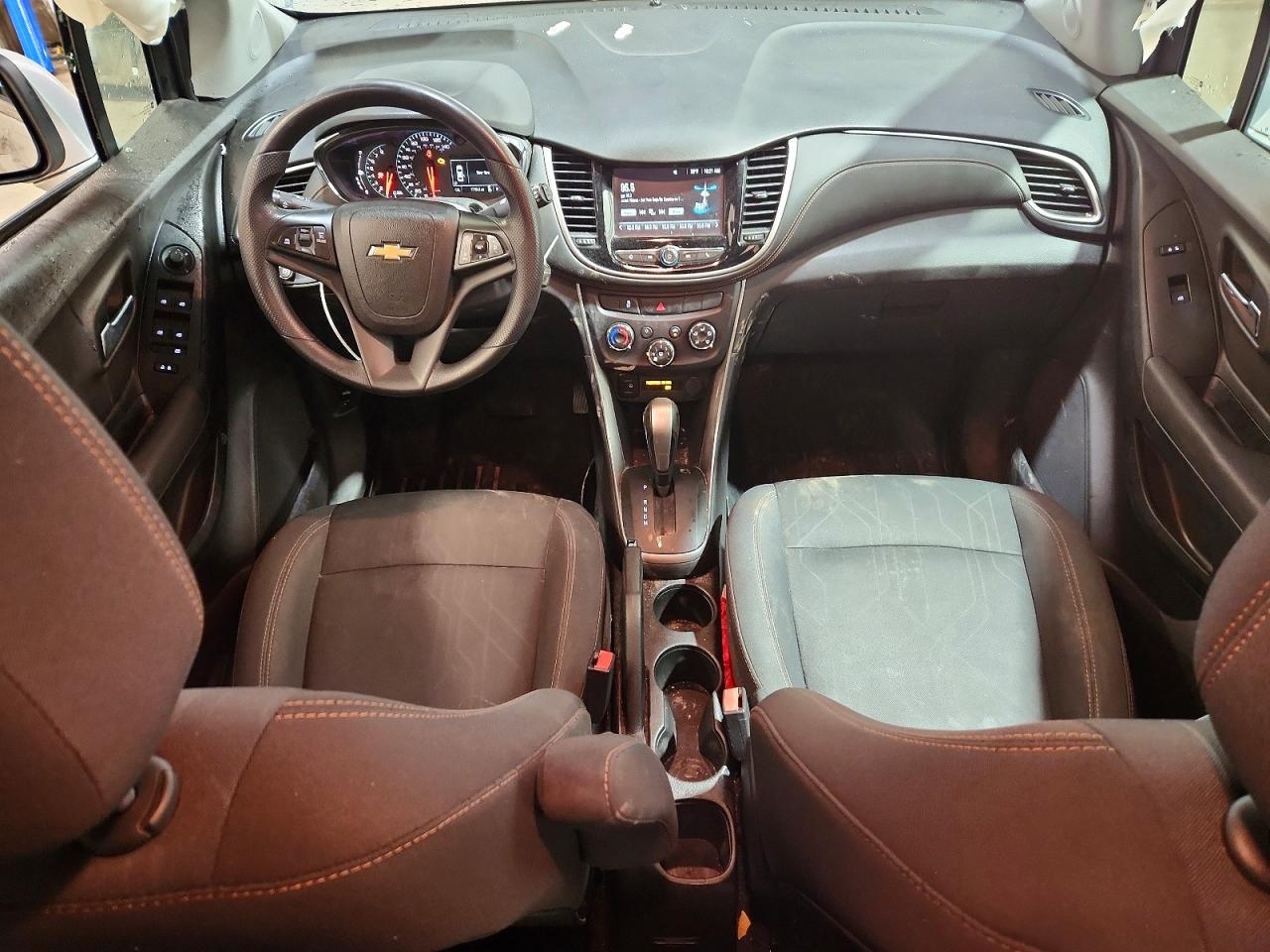 2017 CHEVROLET TRAX 1LT photo 8