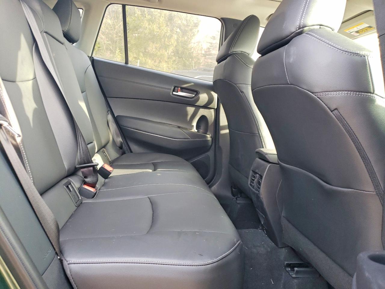 2023 TOYOTA COROLLA CROSS XLE photo 11