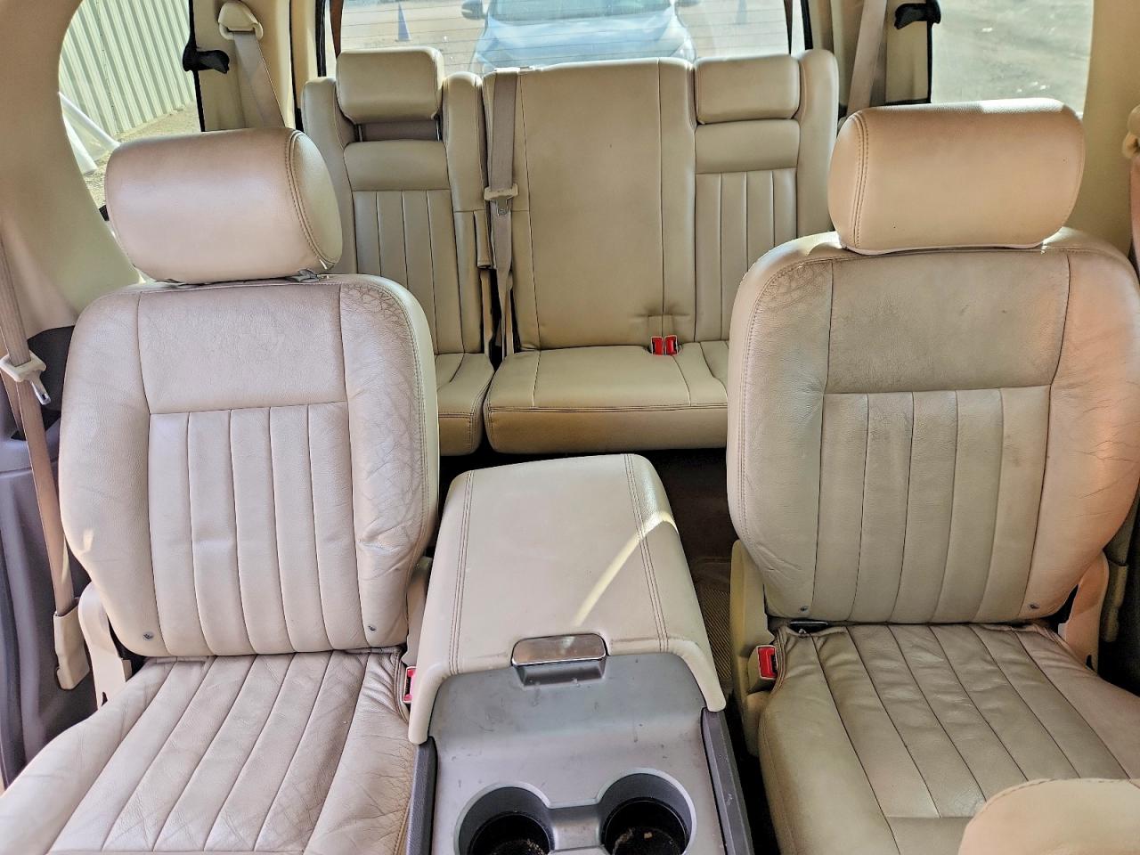 2004 LINCOLN NAVIGATOR photo 10