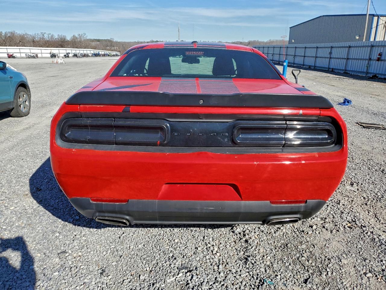 2016 DODGE CHALLENGER SXT photo 6