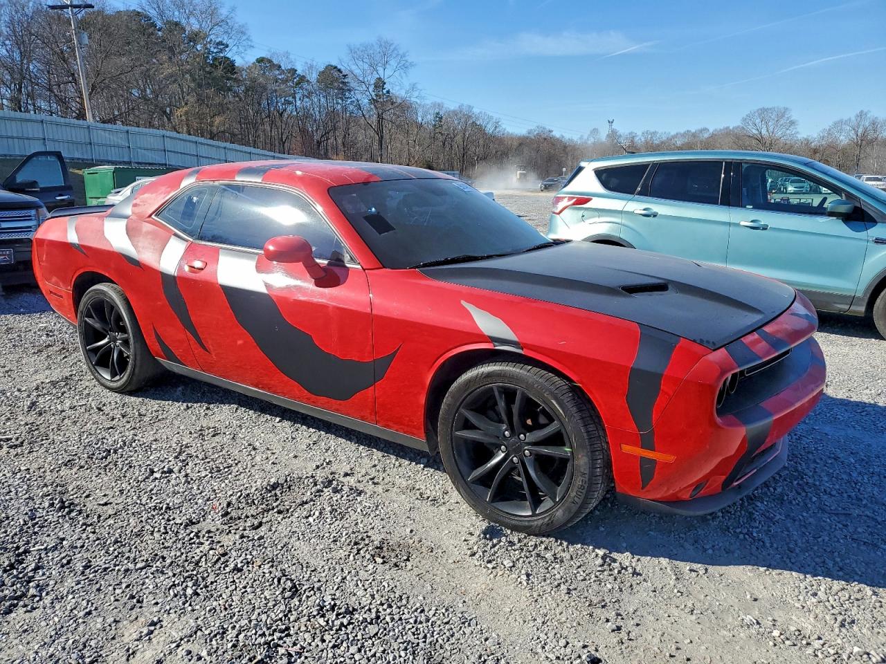 2016 DODGE CHALLENGER SXT photo 4