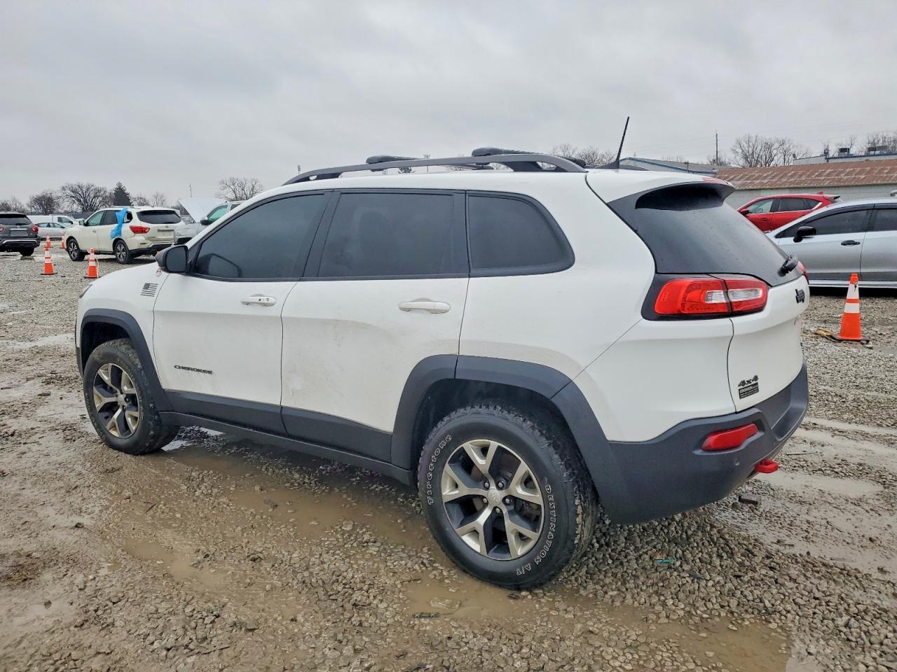 2018 JEEP CHEROKEE TRAILHAWK photo 3