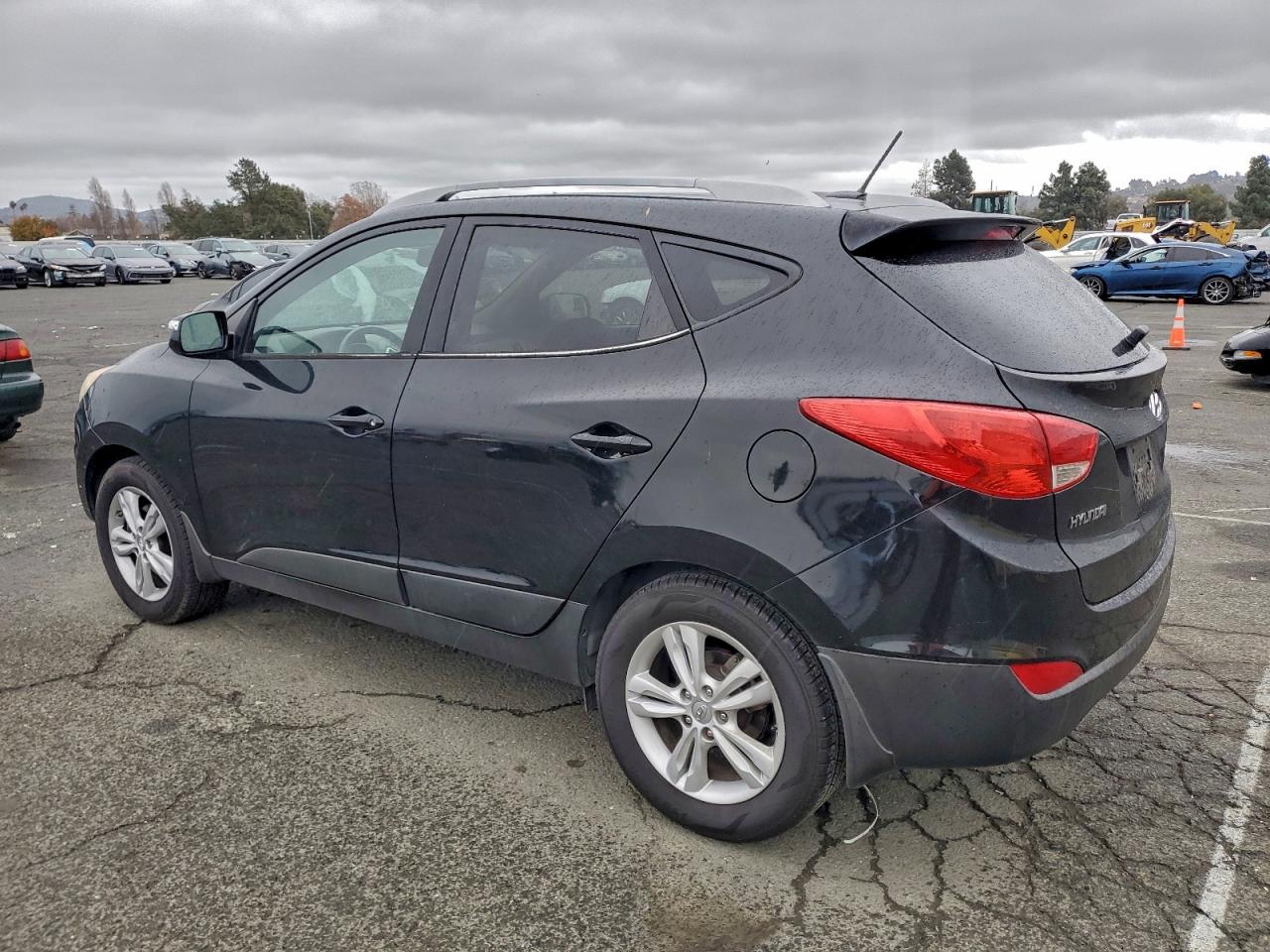 2013 HYUNDAI TUCSON GLS photo 3