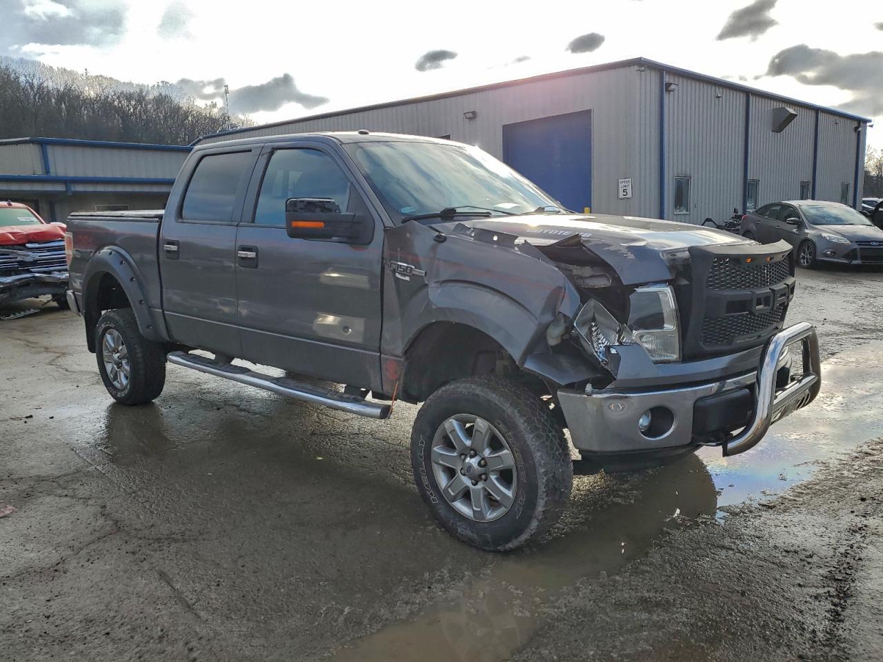 2013 FORD F150 SUPERCREW photo 4