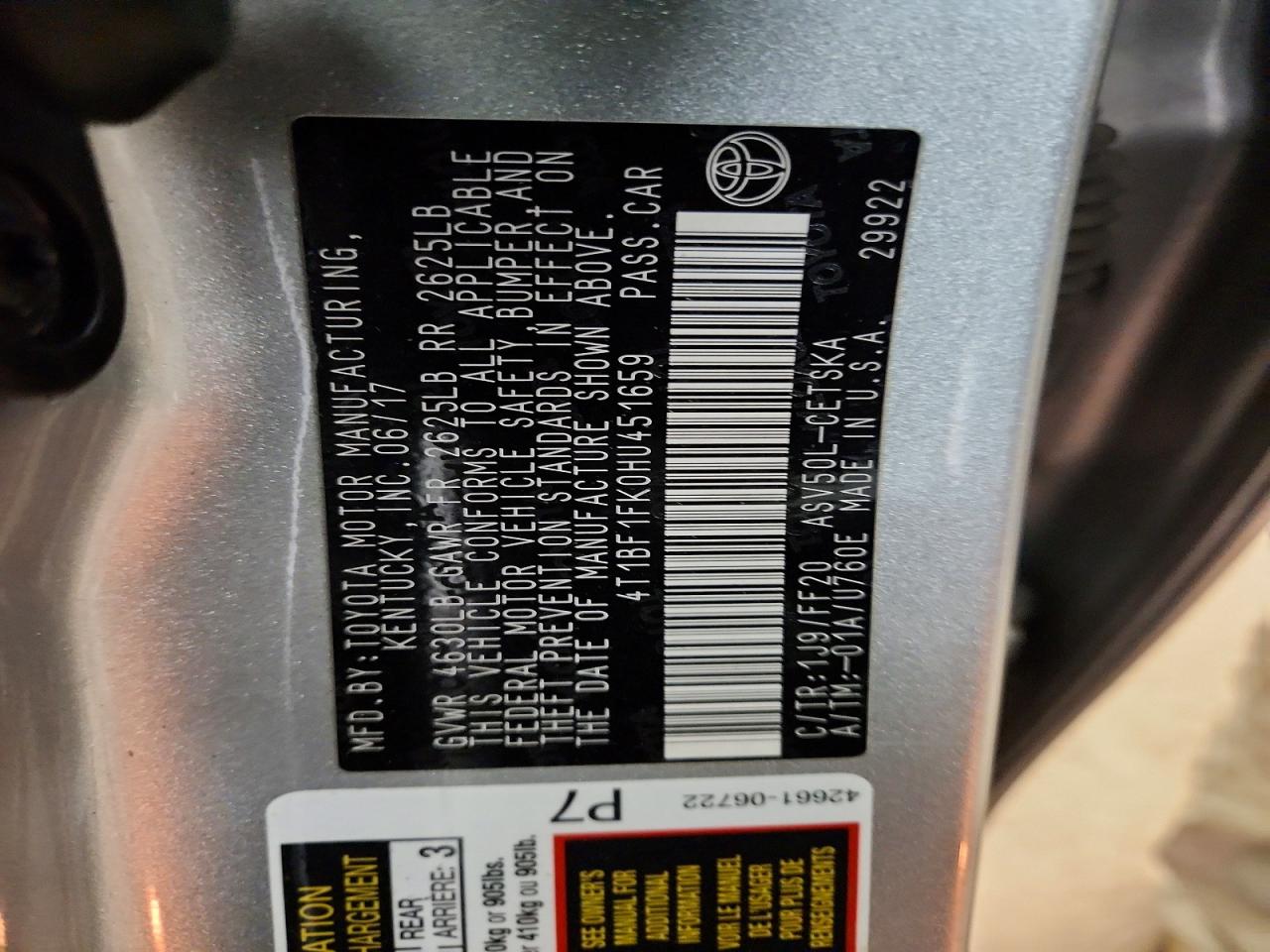 2017 TOYOTA CAMRY LE photo 13