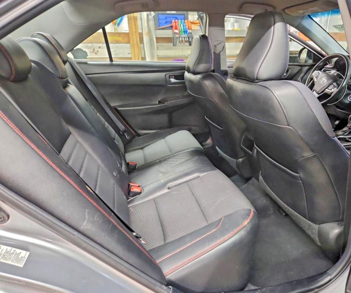 2017 TOYOTA CAMRY LE photo 10