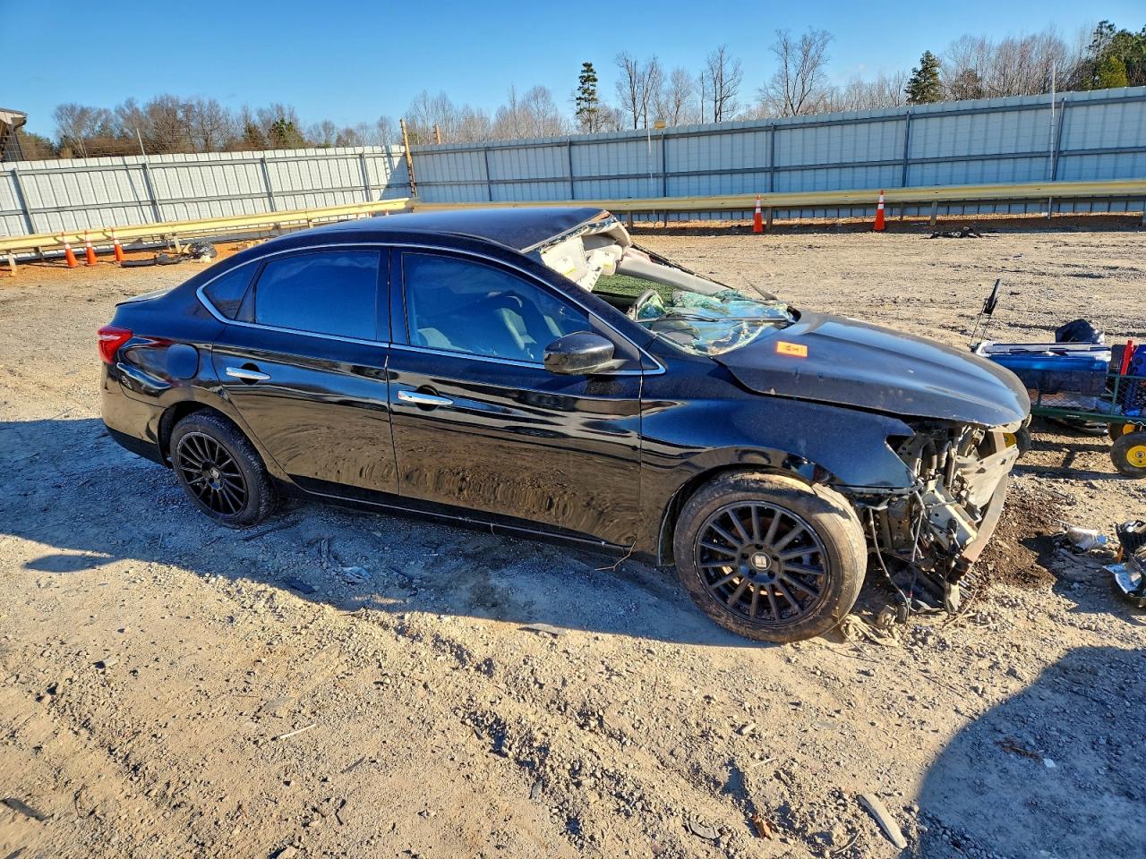 2017 NISSAN SENTRA S photo 4