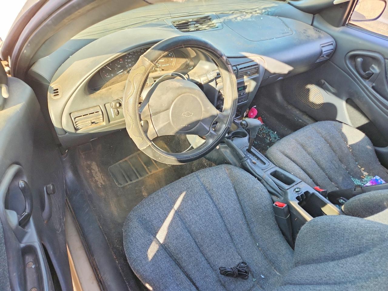 2004 CHEVROLET CAVALIER photo 8