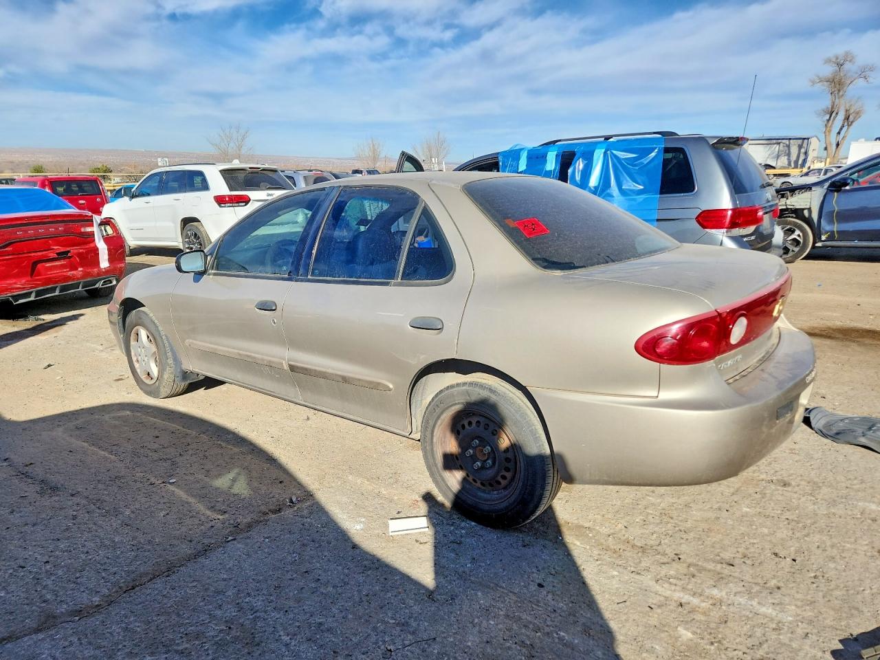 2004 CHEVROLET CAVALIER photo 2
