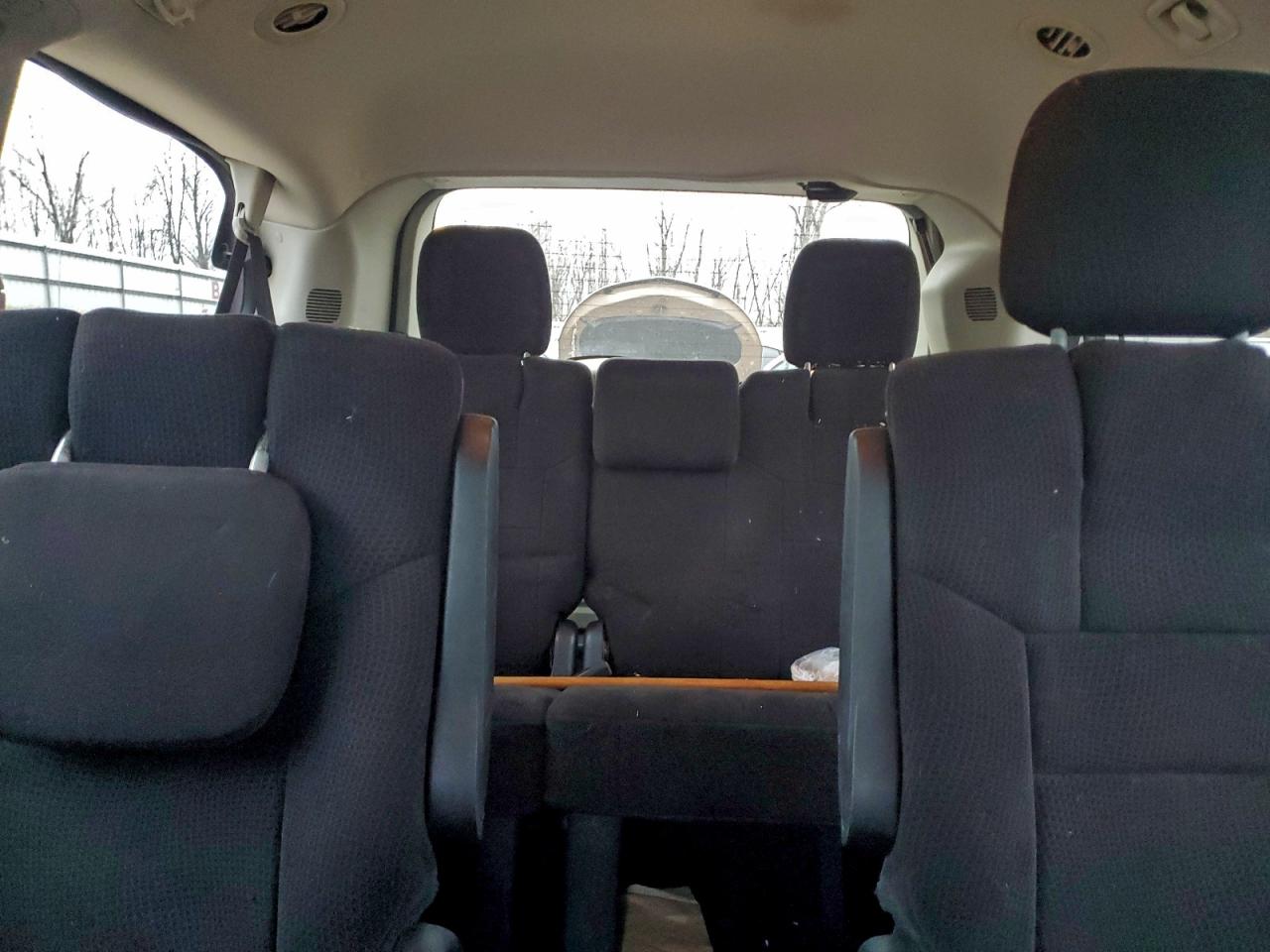 2012 DODGE GRAND CARAVAN SXT photo 10