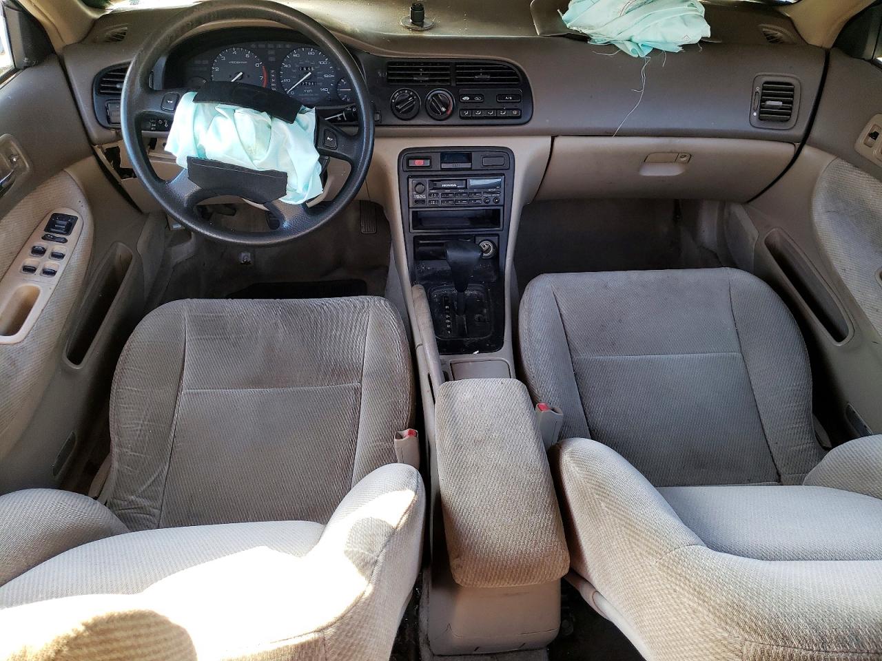 1997 HONDA ACCORD LX photo 8
